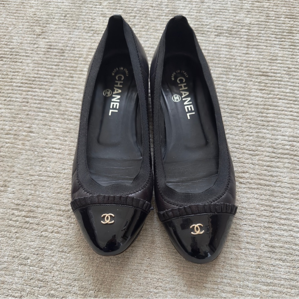 Chanel Black Flats with Iconic CC Logo